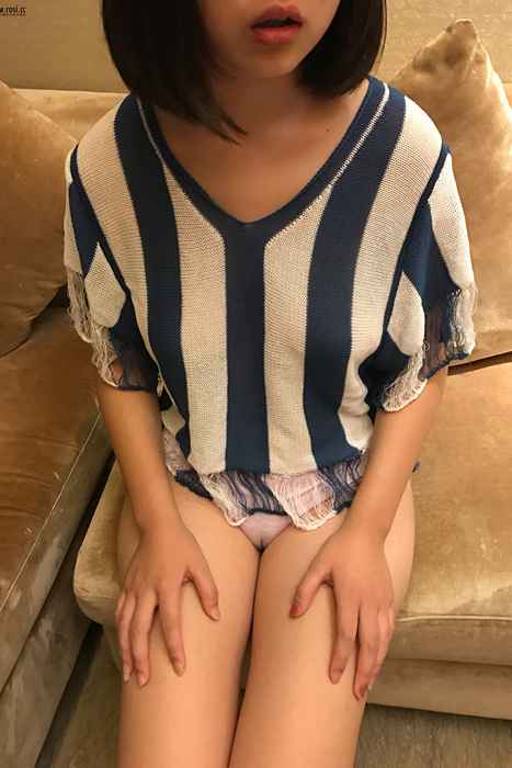 [rosi写真]2018.08.31 No.2459[38+1P93M]--性感提示：高叉